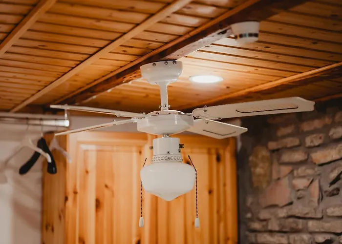 Monolocale Marino In Centro Storico Apartment *