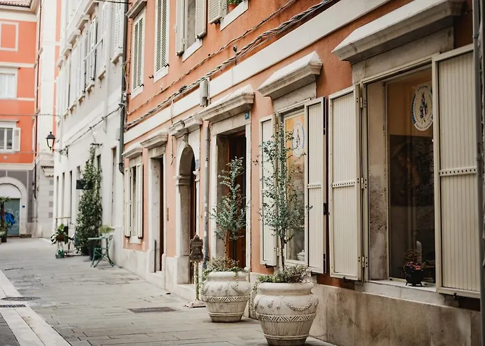 Monolocale Marino In Centro Storico Апартаменты Триест