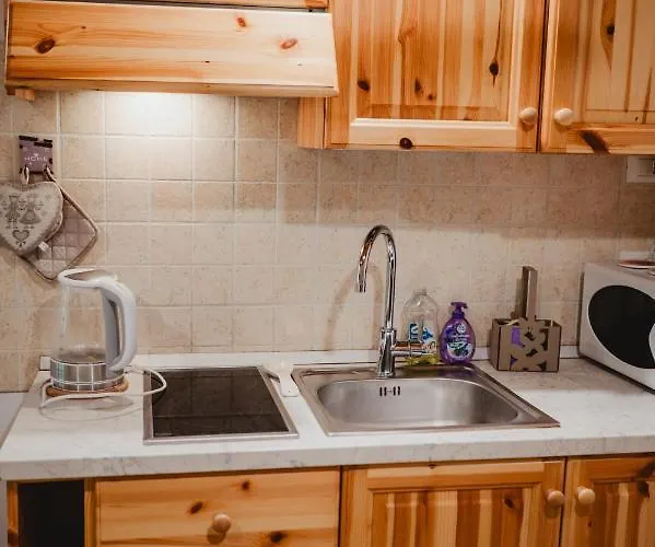 Monolocale Marino In Centro Storico * Triest